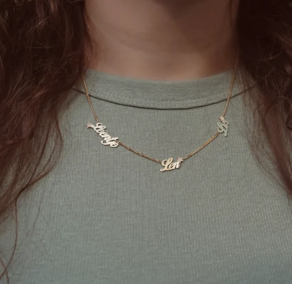 Minitials Scripted ketting drie namen